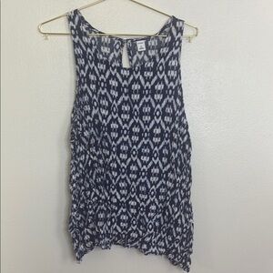 Old Navy Blue and White Patterned Top
